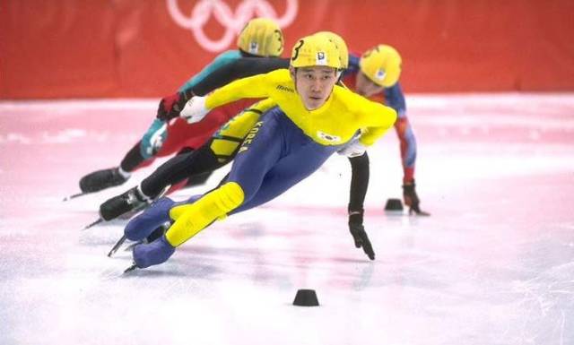 意甲第14轮观赛指南：佛罗伦萨力求首胜，比萨帕尔马保级对决